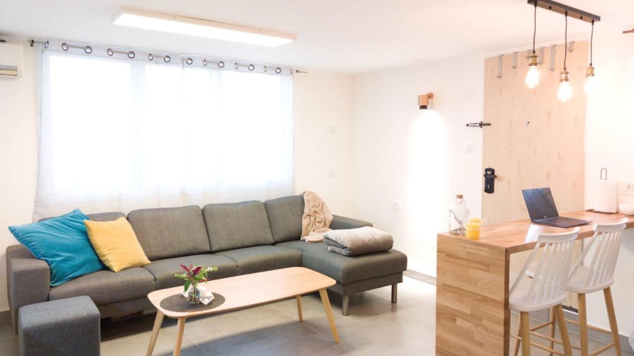 Primrose Boutique Apartment Ashdod Ngoại thất bức ảnh